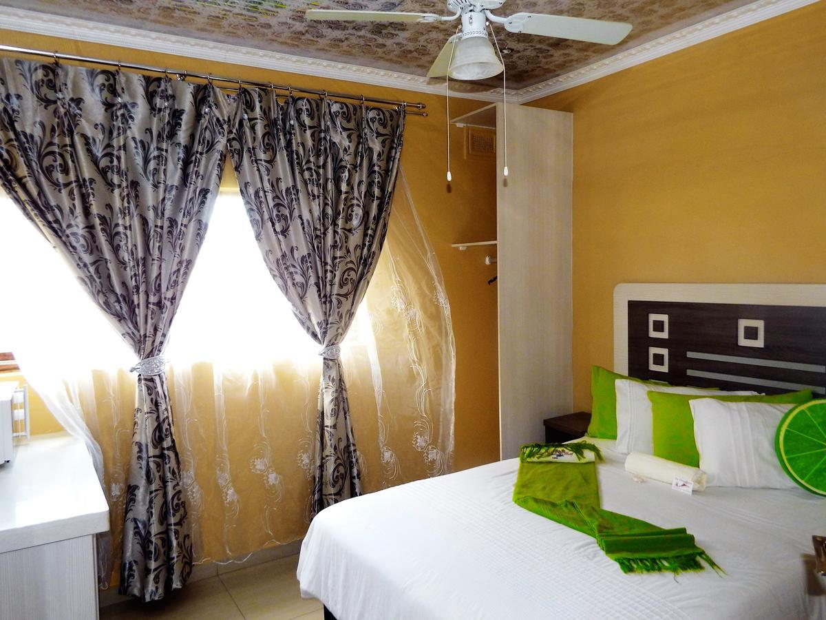 The Whitehouse Hotell Port Shepstone Eksteriør bilde